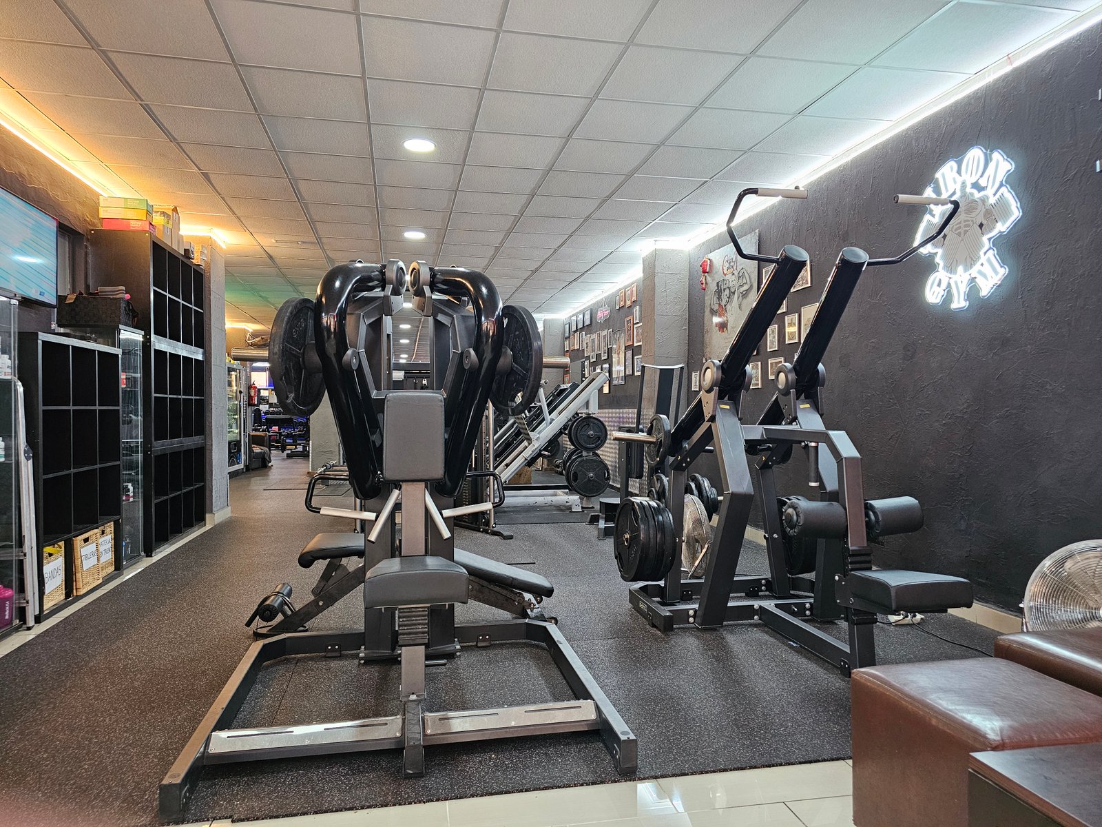 Iron Gym Arenal — Sala principal